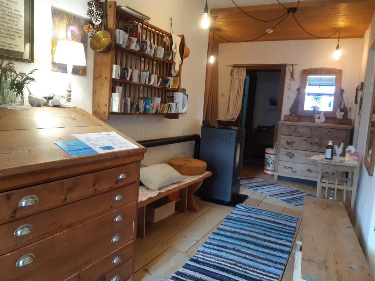 Bed & Breakfast Dolomiti Bey Haus Pinter Assling Exteriör bild