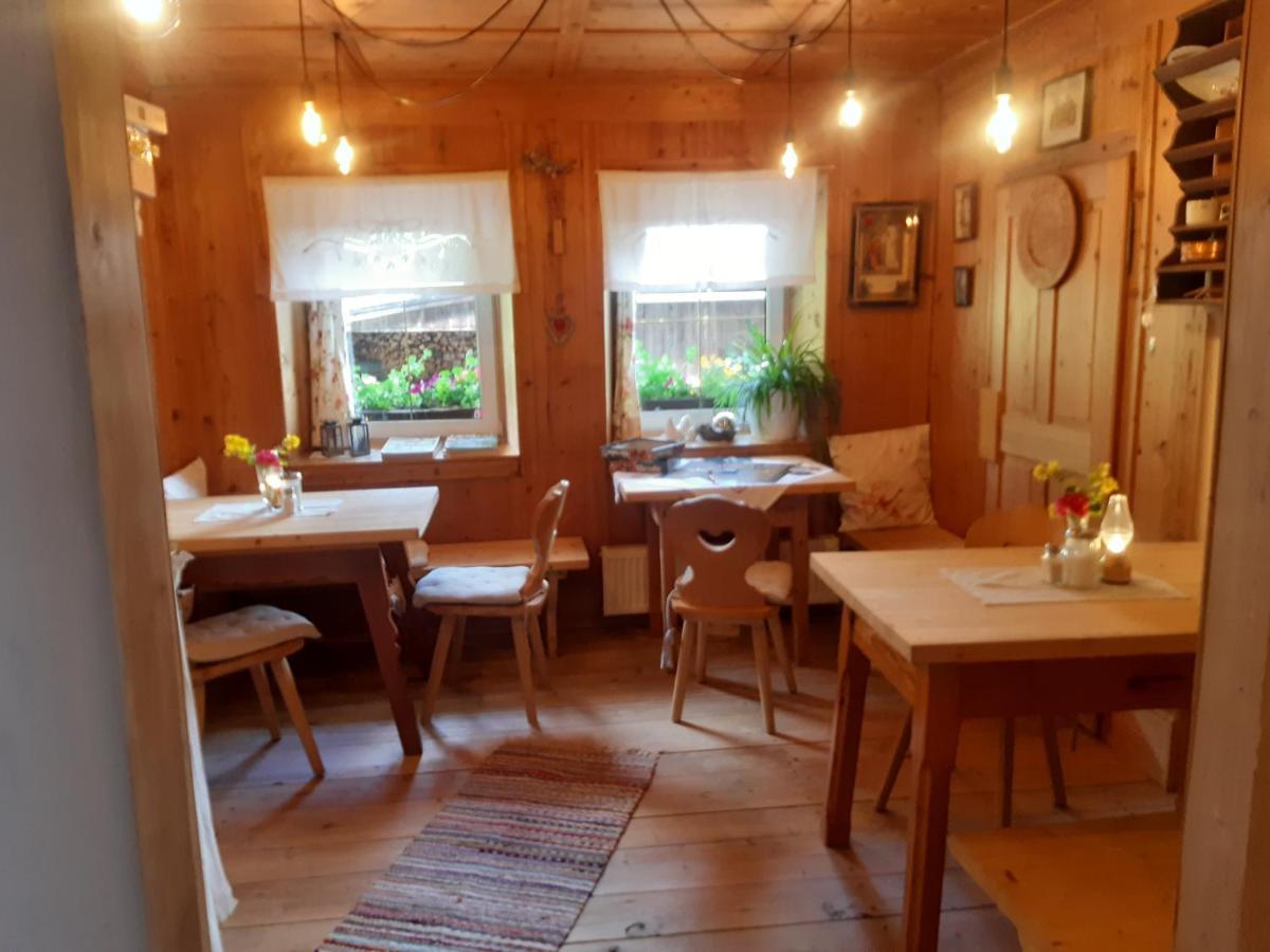 Bed & Breakfast Dolomiti Bey Haus Pinter Assling Exteriör bild