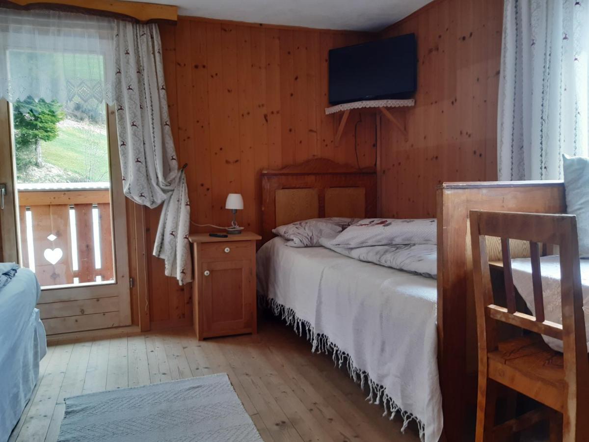 Bed & Breakfast Dolomiti Bey Haus Pinter Assling Exteriör bild