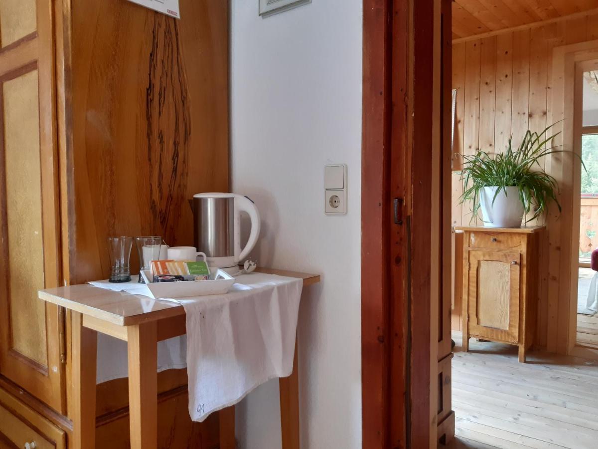 Bed & Breakfast Dolomiti Bey Haus Pinter Assling Exteriör bild