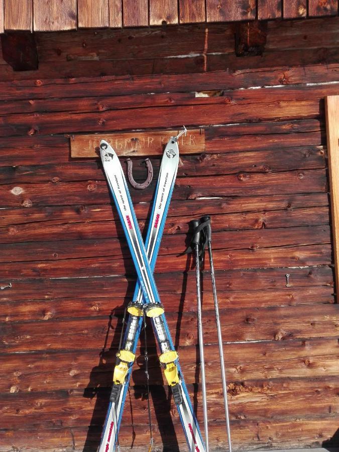 Bed & Breakfast Dolomiti Bey Haus Pinter Assling Exteriör bild